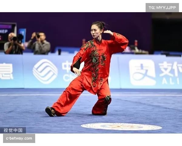 童心太极拳太极剑夺金 国际奥委会主席现场观摩