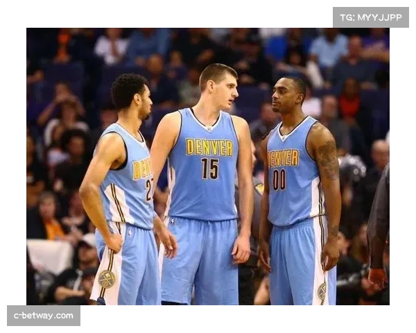 火箭进攻效率116.4位列第十 防守效率112.2排名第八呈现中游水准